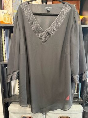 Dana Kay Black V-Neck Textured Trim Tunic